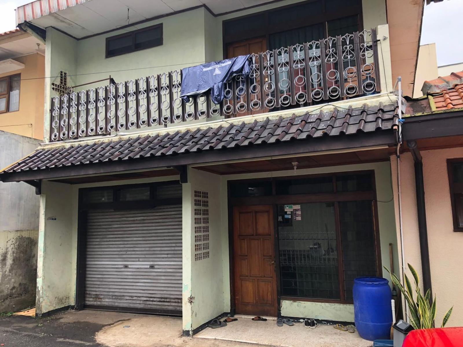 Oyo 93846 Gerlong Hotel